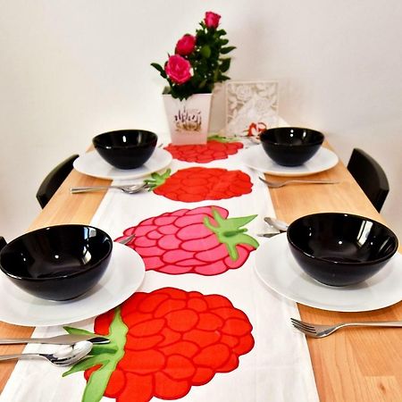 Apartments Villa Milenka Novalja Kültér fotó