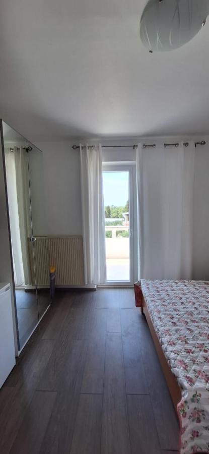 Apartments Villa Milenka Novalja Kültér fotó