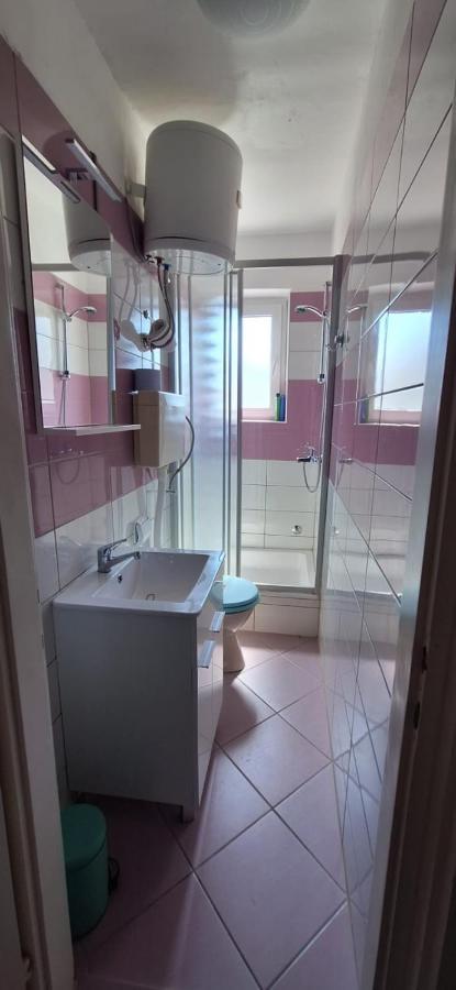 Apartments Villa Milenka Novalja Kültér fotó