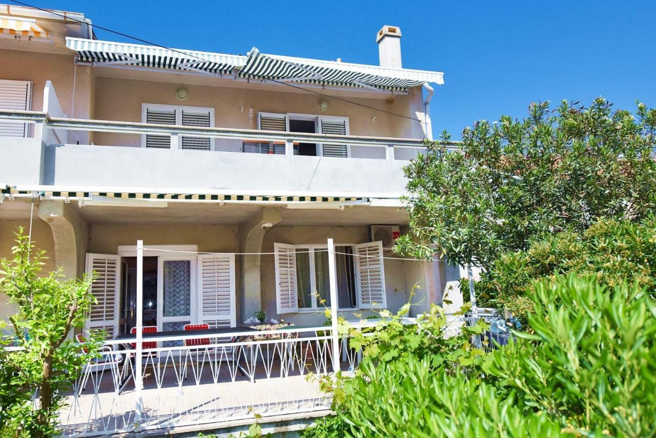 Apartments Villa Milenka Novalja Kültér fotó